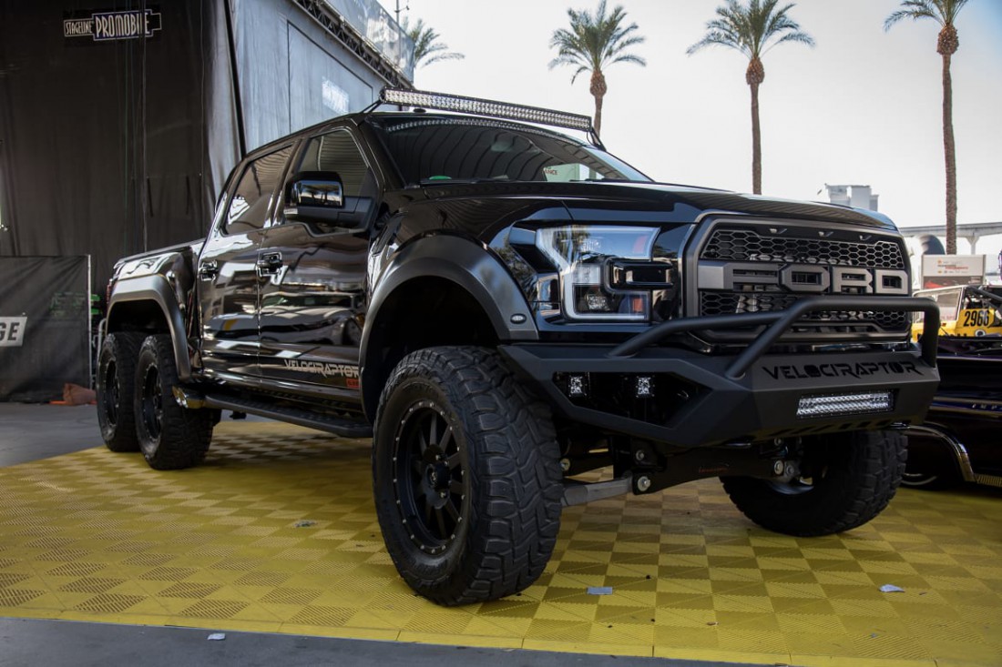 Hennessey VelociRaptor 6x6 до 96 км / час разгоняется за 4,9 секунды