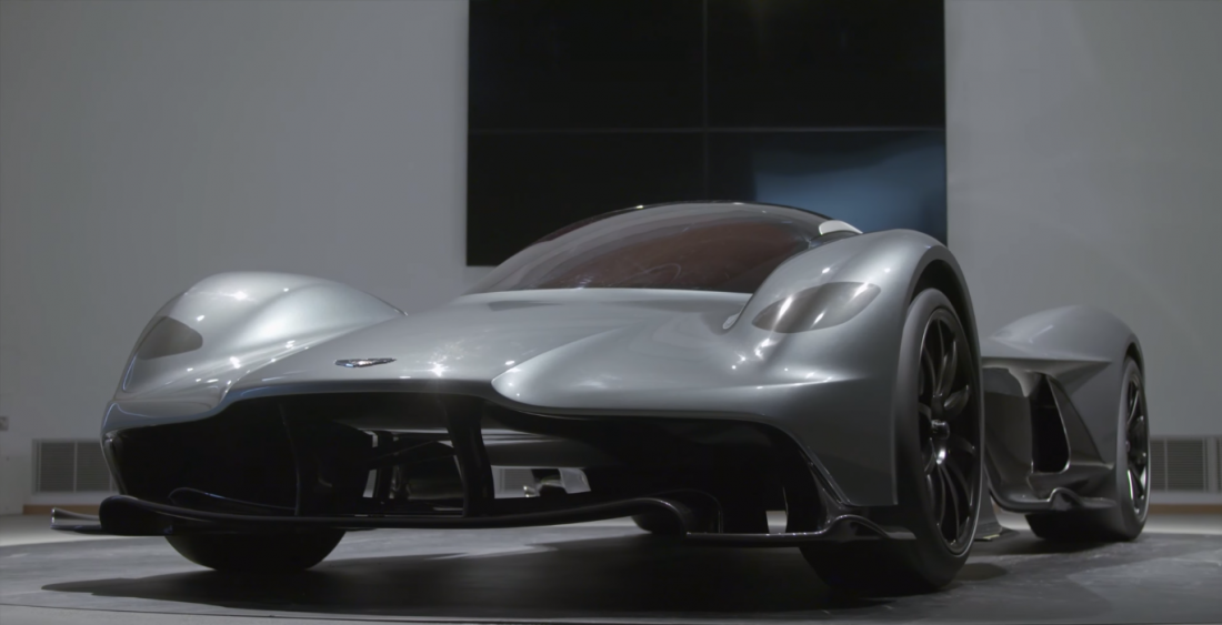 До 320 км / час Aston Martin AM-RB 001 разгоняется за 10 секунд