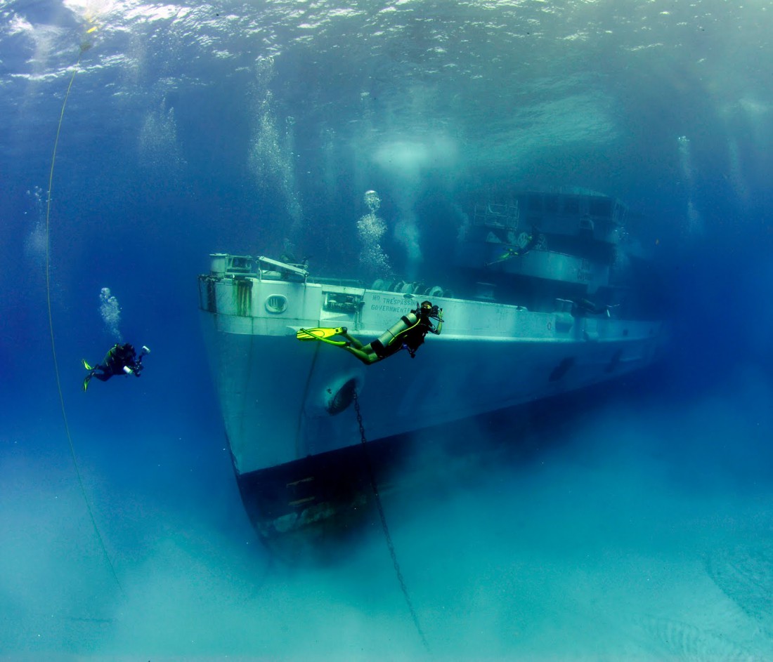 Затонувший корабль USS Kittiwake, Каймановы острова