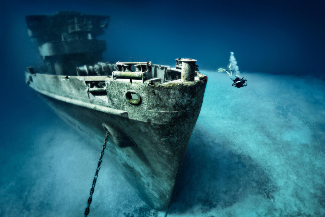 На фото: затонувший корабль USS Kittiwake, Каймановы острова