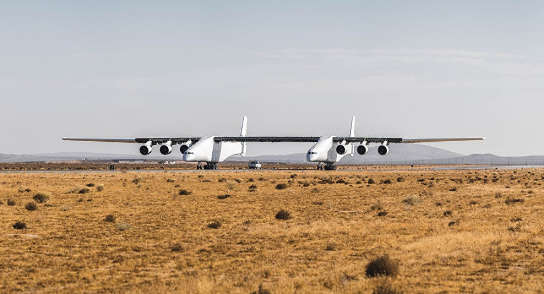 Stratolaunch Model 351 максимум в воздух может поднять 590 000 кг