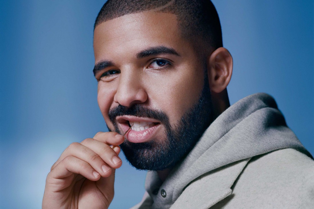 Миллионер Drake. Ковыряется в зубах зубочисткой. Смотрит на тебя как на дно