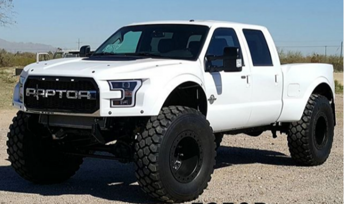 440-сильный Ford F-250 Megaraptor