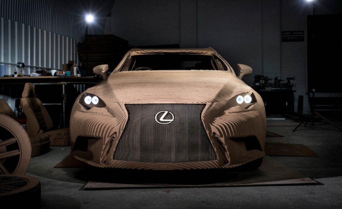 Японцы презентовали картонный Lexus IS