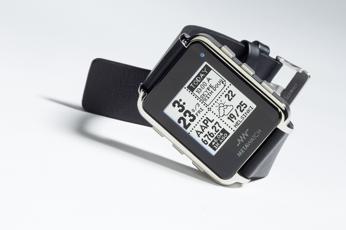 MetaWatch Frame. Цена – 1100 гривен