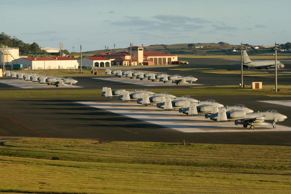 Lajes Field — база для дозаправки старых американских самолетов