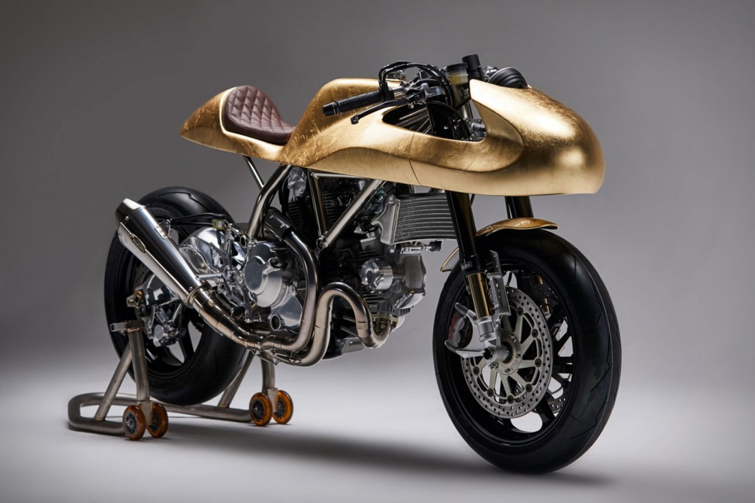 “Под капотом“ Ducati Scrambler — V-образный движок и пара 39-мм карбюраторов