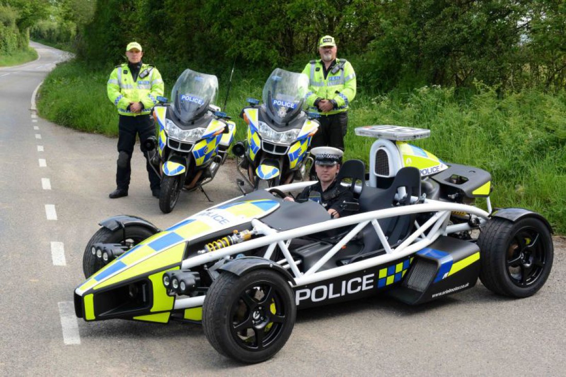 Ariel Atom — британский полицейский болид, снимающийся в рекламах