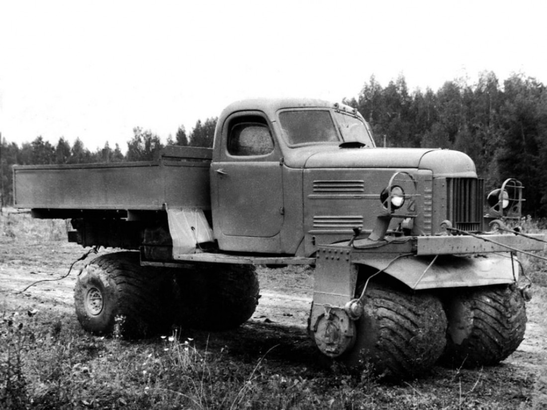 ЗИС-132С (1964). Мощная, но тяжелая и едва управляемая штука