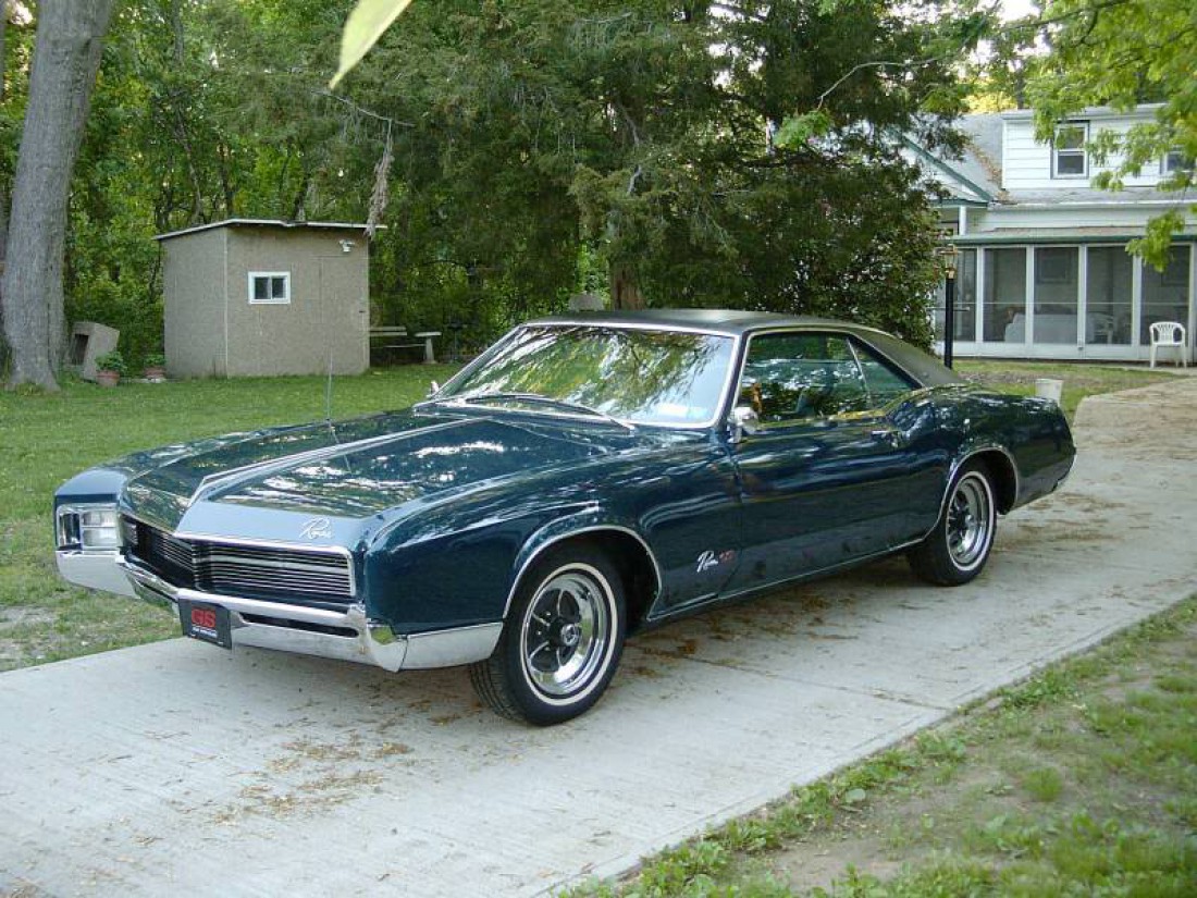Изящный Buick Riviera GS. Год производства — 1967