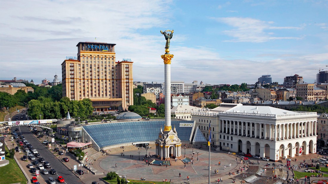 Одна из главных площадей суверенной Украины. Узнал?