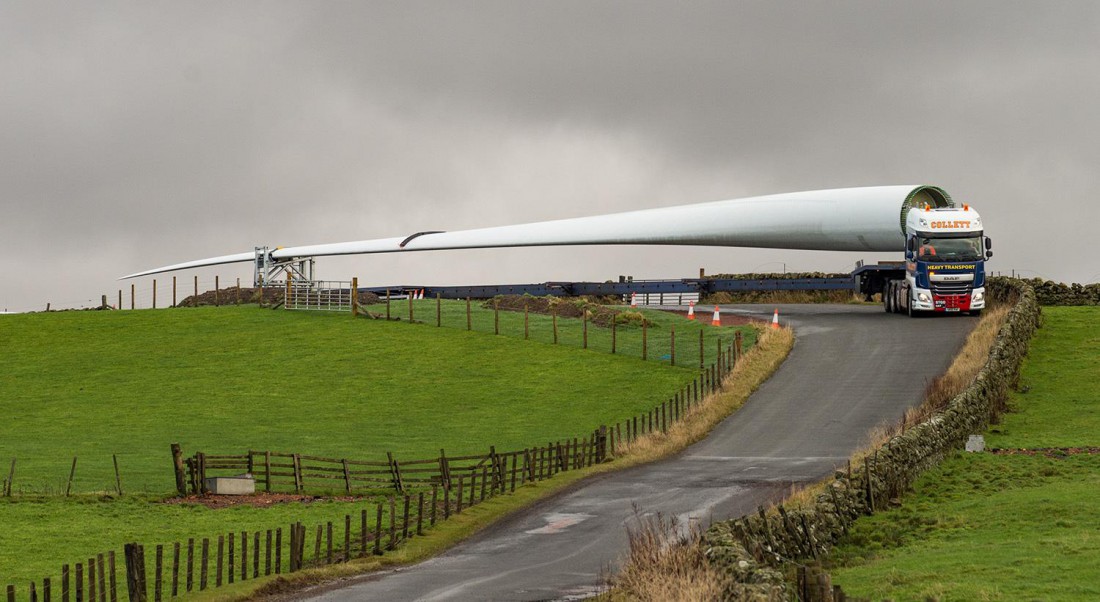 Это везут одну лопасть от Enercon E-126