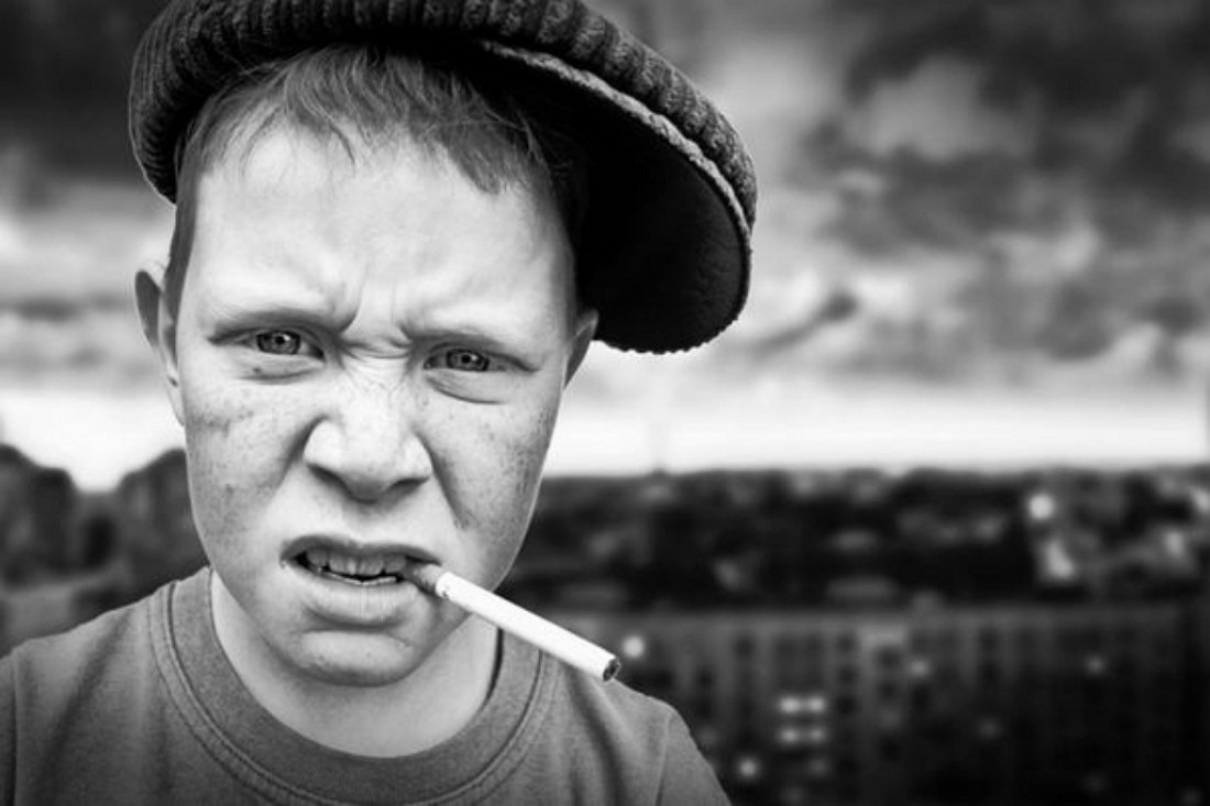 Чем ниже образование, тем вероятнее, что человек не пристегнется