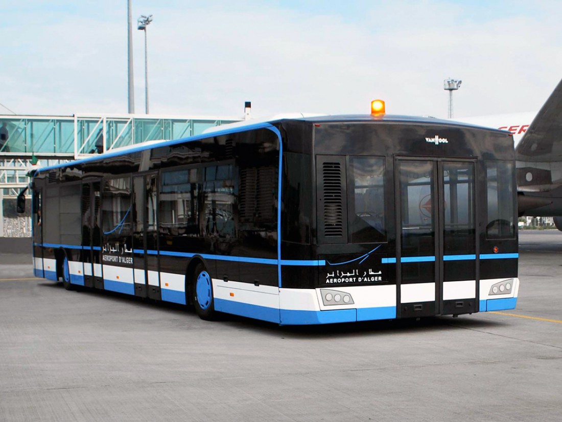 Van Hool AP2375 способен вместить 160 пассажиров