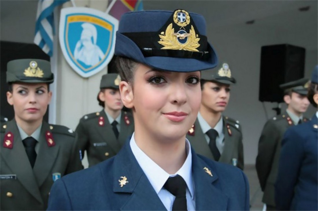 В Греции к женщинам в армии относятся лояльно