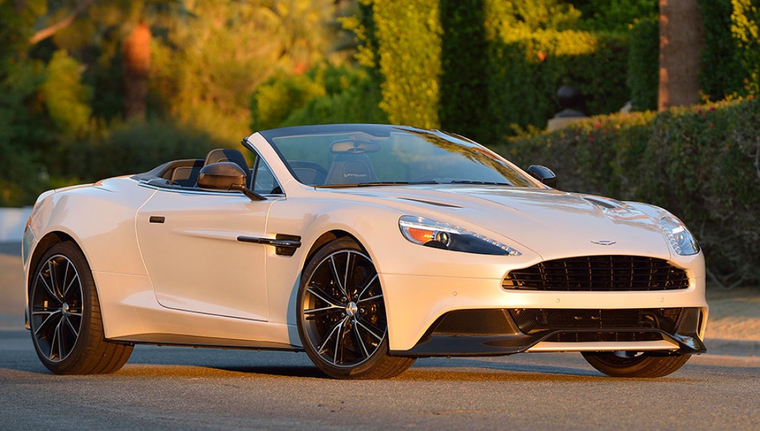 №3. Aston Martin Vanquish Volante Carbon Edition 2016 — $320,6 тысяч