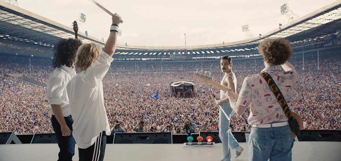 Кадр из фильма, концерт Live Aid на стадионе Уэмбли