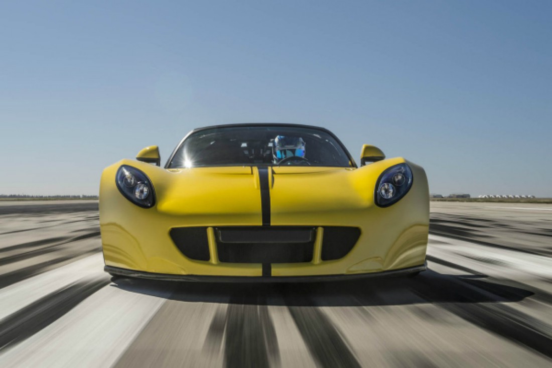 Тормозной путь Hennessey Venom GT Spyder с 435,31 км/ч до нуля занял больше километра