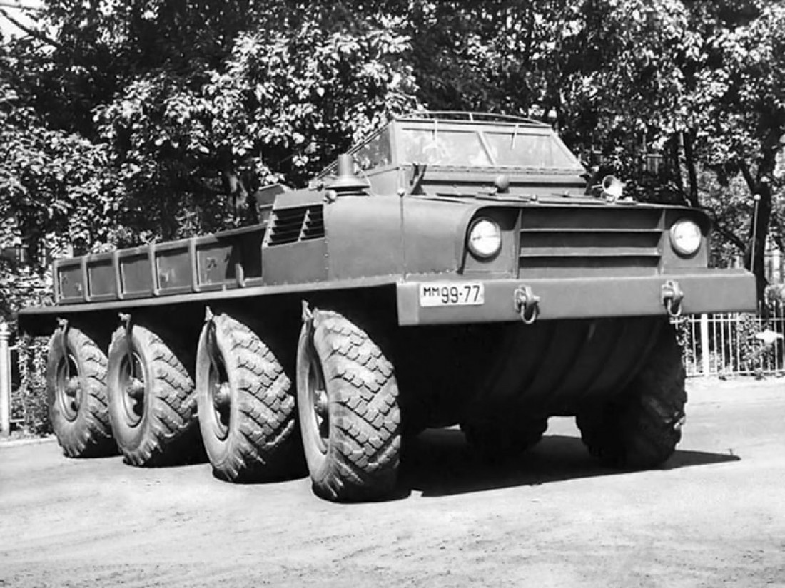 ЗИЛ Э134, “Макет №2“ (1956). 8-колесный военный тягач,