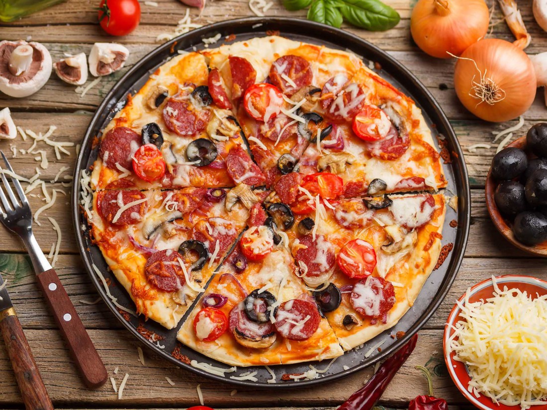 Вкусная пицца — спонсор сытости и хорошего настроения