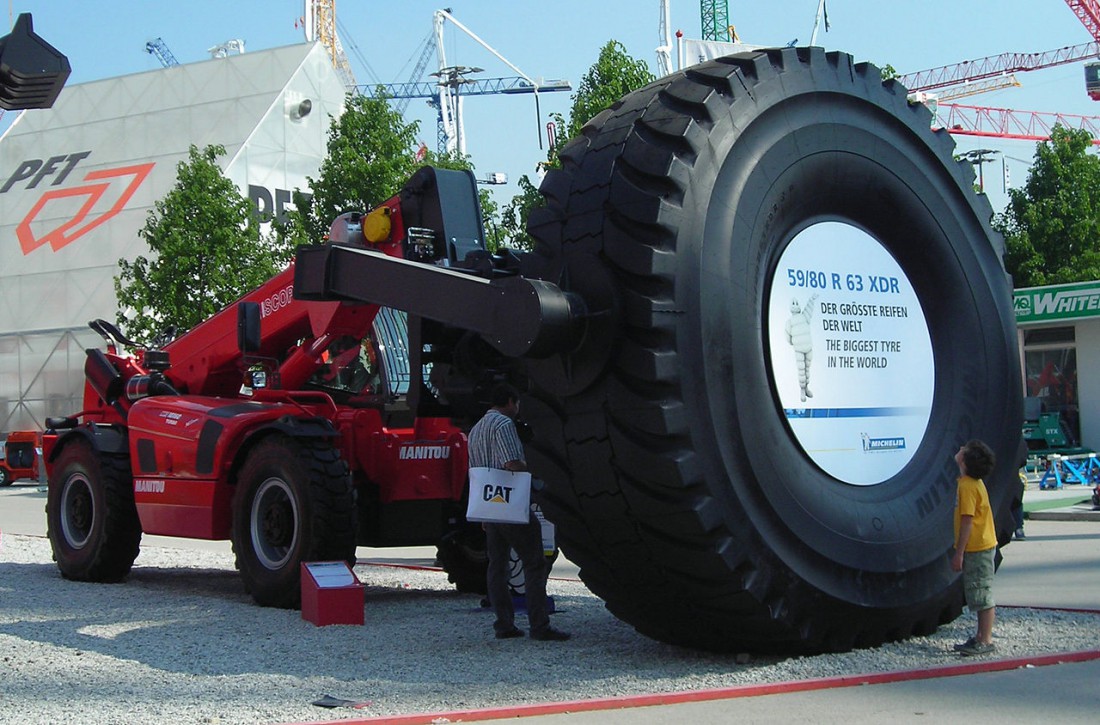 Michelin XDR — самая большая серийная шина в мире