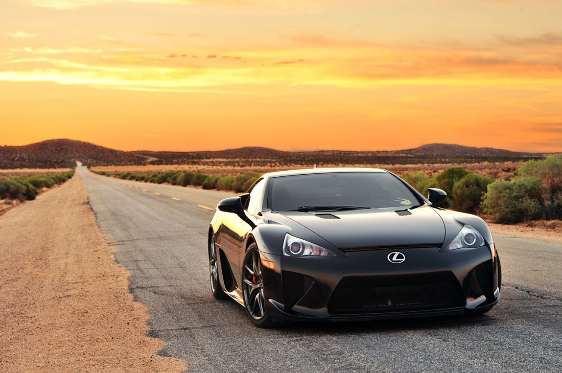 Суперкар 2012 Lexus LFA
