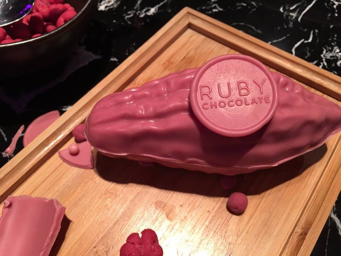 Розовый ягодно-фруктовый шоколад Ruby