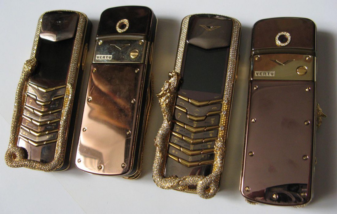 Vertu Signature Cobra — $310 тысяч