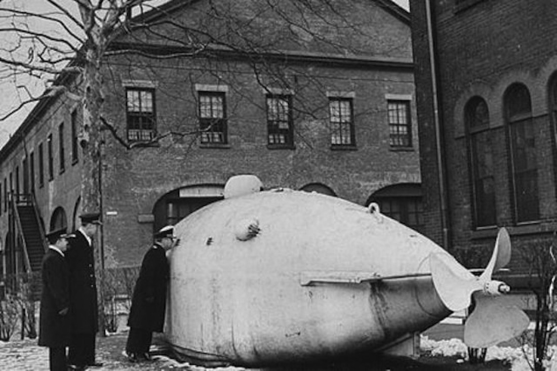 Intelligent Whale, надежно и уверенно тонула вместе с экипажем