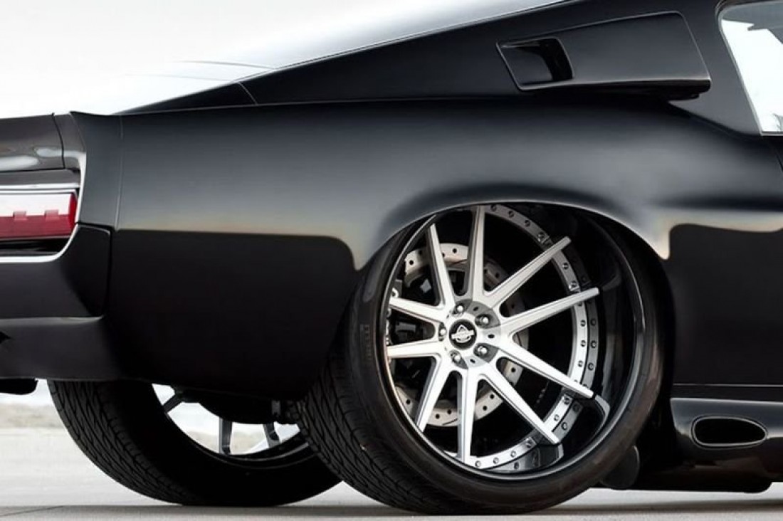 Pirelli P Zero Nero. Прайс — $450 за штуку