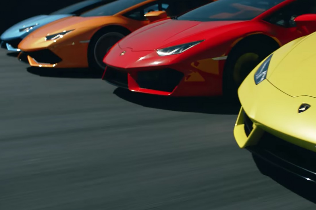 Четыре Lamborghini Huracan, собранные на одной дороге