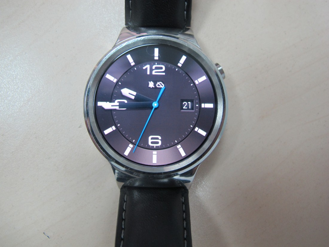Умные часы Huawei Watch на Android Wear