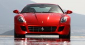 ����� ������ Ferrari � ������� ��� ����� � ��������