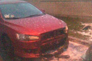Досталось также стоявшему рядом Лансеру