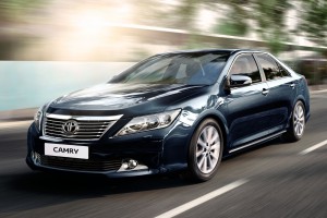 Новая Camry помогла Тойоте пробиться на второе место Новая Camry помогла Тойоте пробиться на второе место