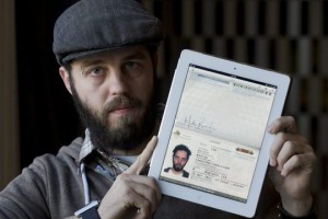 Канадцу повезло, что копия паспорта была в iPad Канадцу повезло, что копия паспорта была в iPad