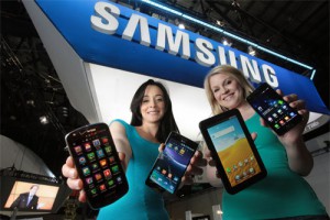 Samsung продает телефонов больше всех