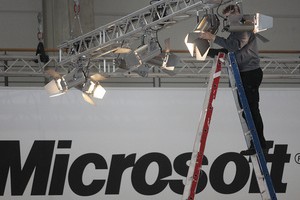 Microsoft претендует на бизнес Nokia по производству мобильников, уверяют аналитики Microsoft претендует на бизнес Nokia по производству мобильников, уверяют аналитики