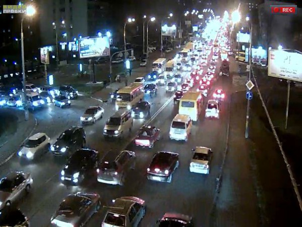 Пробки в Киеве: улица В. Черновола с Воздухофлотского моста