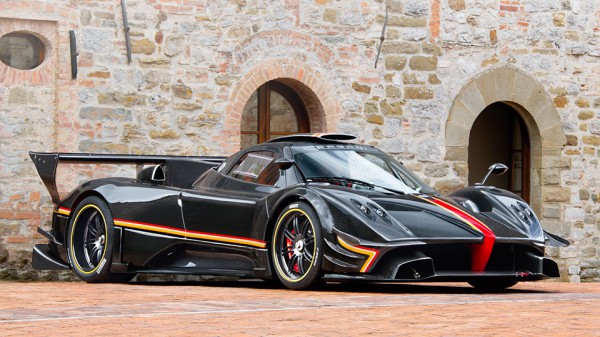 Суперкар Pagani Zonda установил новый рекорд