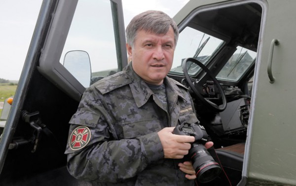 Аваков рассказал об увольнении гаишника