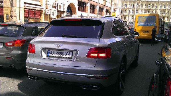 Bentley Bentayga в Киеве