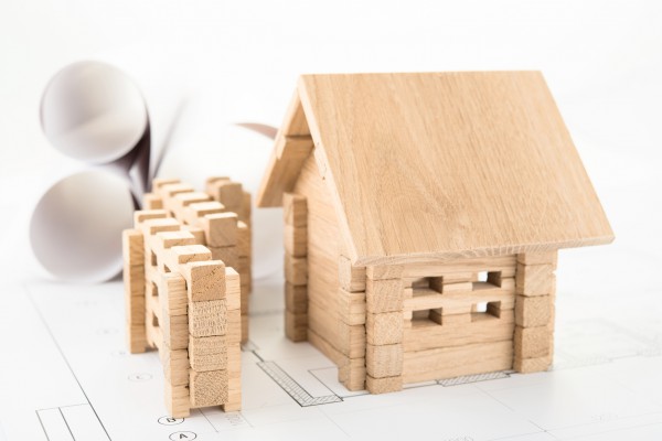 Как отремонтировать деревянный дом