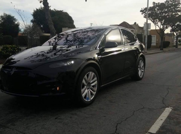 Tesla Model X на дорогах США
