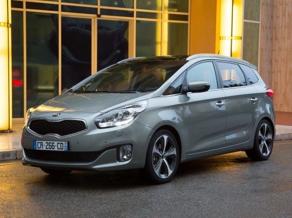 Столичное Автошоу 2013: Kia Carens
