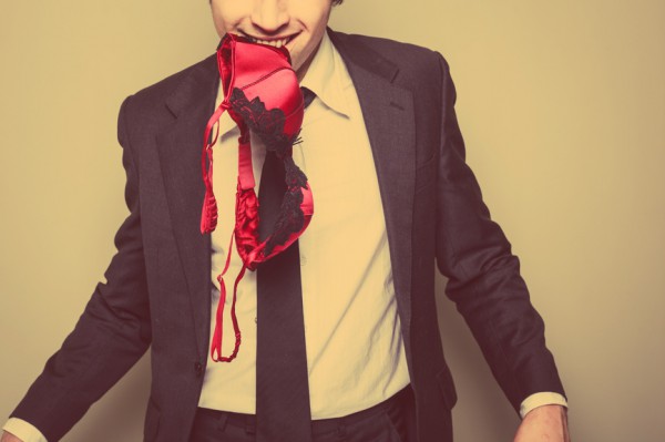 Жуй лифчик, если не досталась его хозяйка