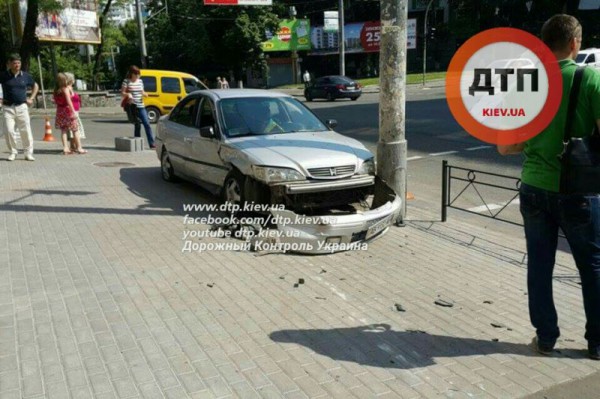 Серьезная авария в Киеве