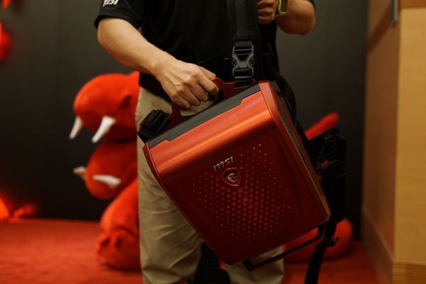 MSI VR Backpack