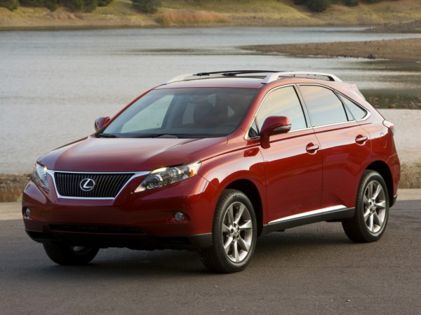 В Киеве угнали два Lexus RX 350