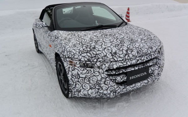 Cубкомпактный родстер Honda на испытаниях
